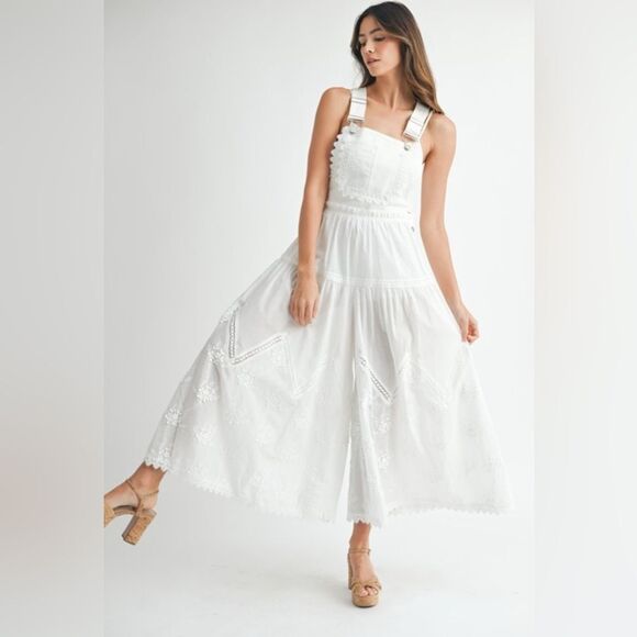 Eyelet Lace Overall Jumpsuit - Picture 4 of 14
